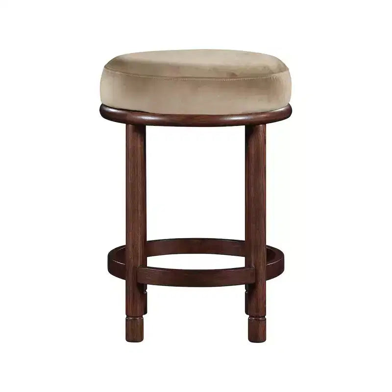 Tabouret de comptoir en velours beige, pieds en bois de frêne brun noyer