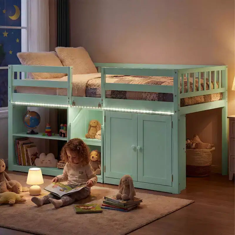 Lit bas mezzanine avec lumière LED, escaliers et barrières de sécurité, lit double pour enfants