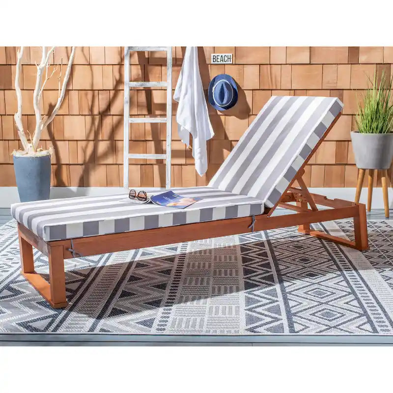 SAFAVIEH Outdoor Living Solano Brown/ Navy Sunlounger - 25W x 81D x 37H