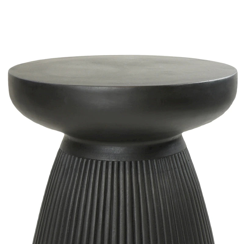 Table d'appoint Ryan Outdoor MGO de Christopher Knight Home - 20 po H