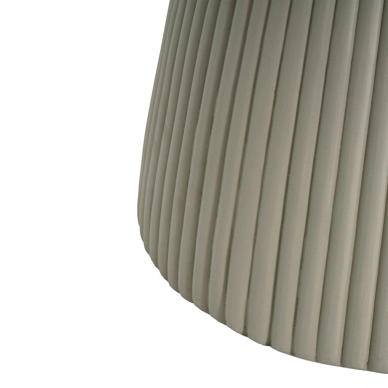 Table d'appoint Ryan Outdoor MGO de Christopher Knight Home - 20 po H