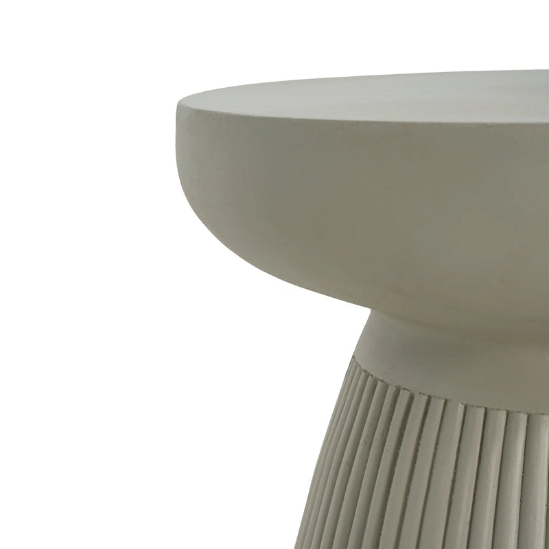 Table d'appoint Ryan Outdoor MGO de Christopher Knight Home - 20 po H