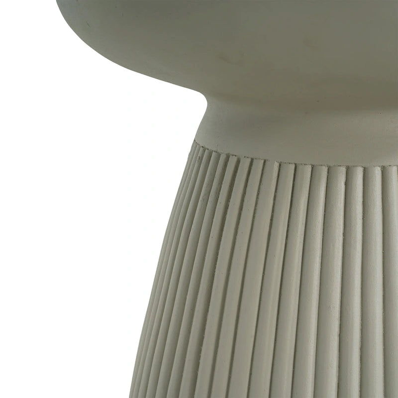 Table d'appoint Ryan Outdoor MGO de Christopher Knight Home - 20 po H