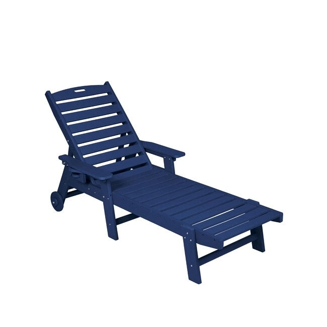 Ensemble de patio 3 pièces : 2 chaises longues surdimensionnées (5 positions, roues, porte-gobelet) + table d'appoint, aspect bois résistant aux intempéries.