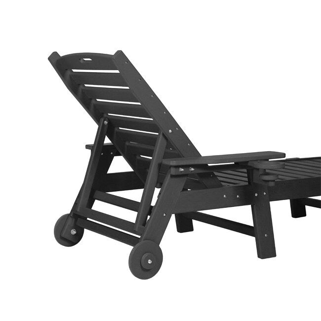 Ensemble de patio 3 pièces : 2 chaises longues surdimensionnées (5 positions, roues, porte-gobelet) + table d'appoint, aspect bois résistant aux intempéries.