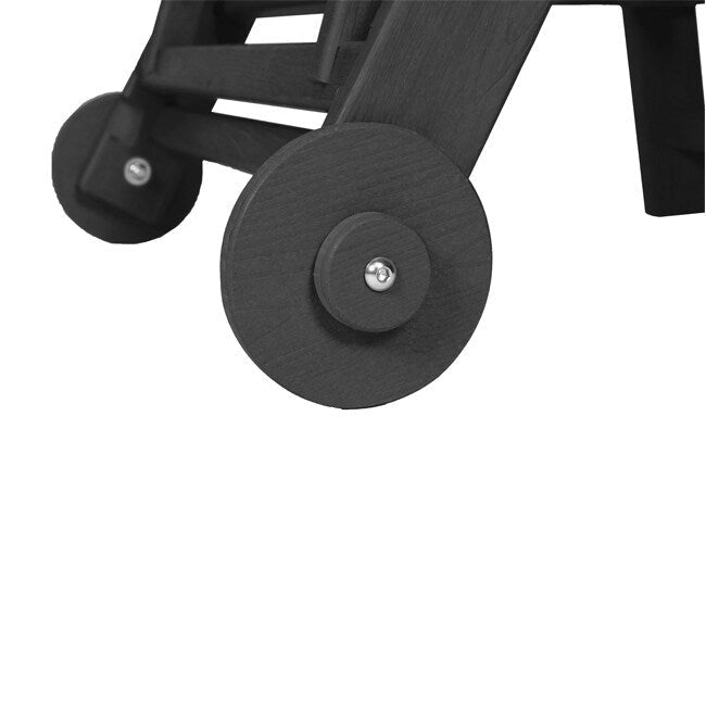 Ensemble de patio 3 pièces : 2 chaises longues surdimensionnées (5 positions, roues, porte-gobelet) + table d'appoint, aspect bois résistant aux intempéries.
