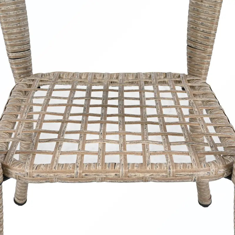 Ensemble de 3 fauteuils pivotants et table en rotin