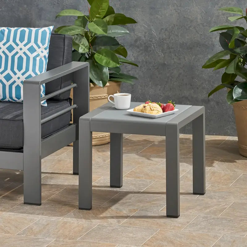 Table basse de piscine Table d'appoint carrée Table d'appoint d'extérieur en aluminium Table de canapé avec plateau en verre trempé dépoli