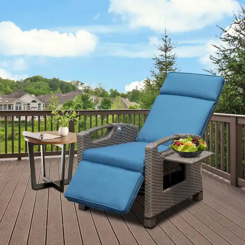 GDFStudio - Chaise longue inclinable d'extérieur Emery avec table pliante et coussins épais