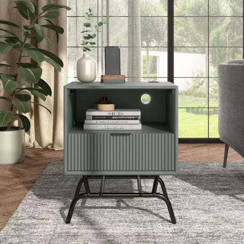 Table d'appoint moderne 1 tiroir avec ports USB et étagère, 45 cm
