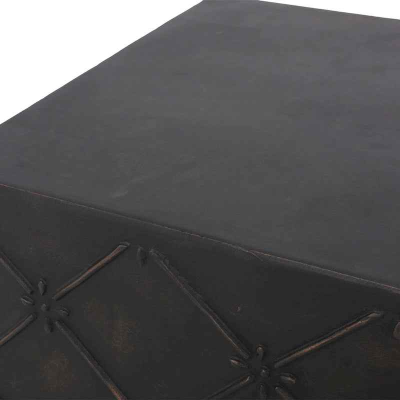 Table d'appoint d'extérieur légère en béton Acosta par Christopher Knight Home