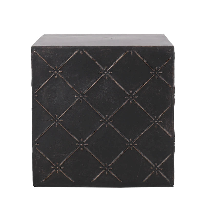 Table d'appoint d'extérieur légère en béton Acosta par Christopher Knight Home