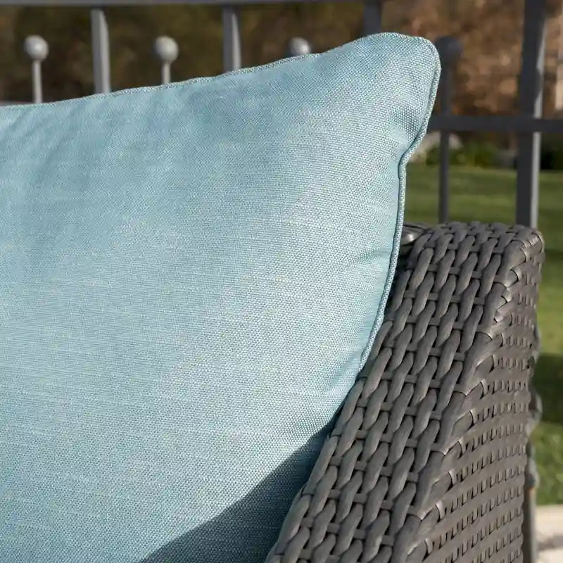 Ensemble de 5 fauteuils de jardin en osier Antibes avec foyer carré par Christopher Knight Home