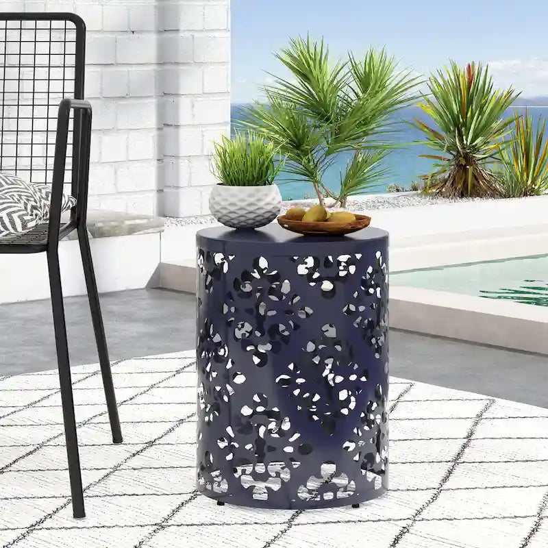Table d'appoint d'extérieur en métal Mathena par Christopher Knight Home