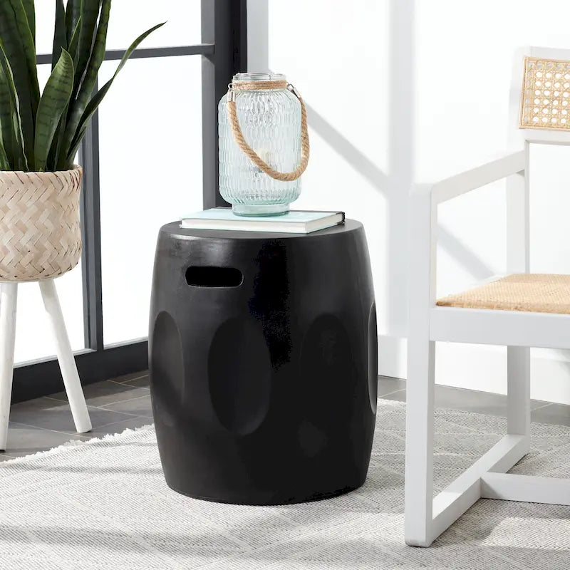 SAFAVIEH Hasmik Table d'appoint ronde moderne en béton noir pour l'intérieur/extérieur - 15,7 l x 15,7 P x 17,7 H - 16Lx16Px18H
