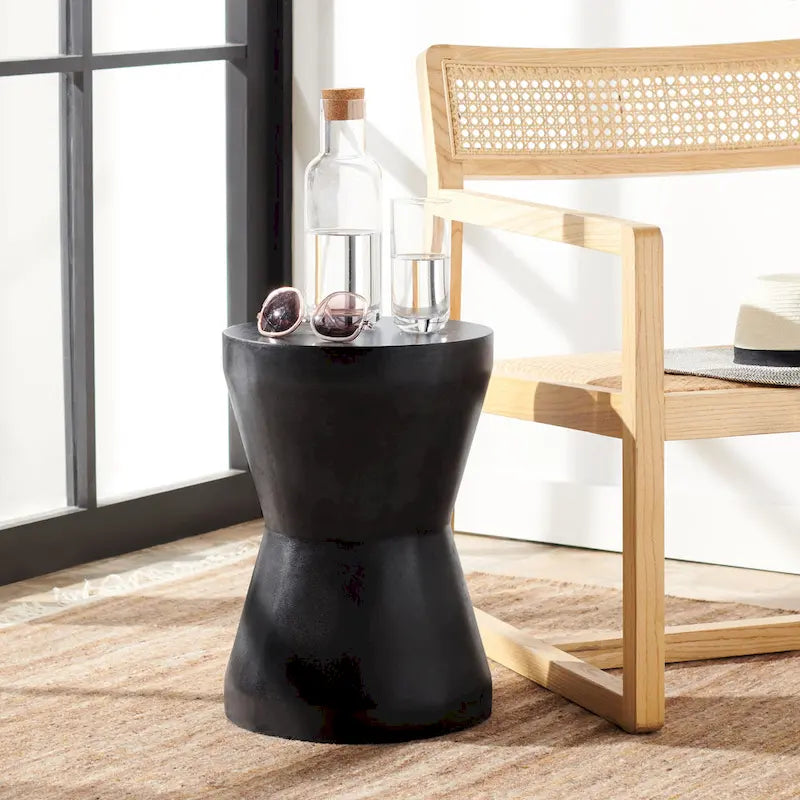 SAFAVIEH Outdoor Cheul Concrete Indoor/Outdoor Accent Table - 12.2 W x 12.2 L x 17.3 H - 12Wx12Dx17H