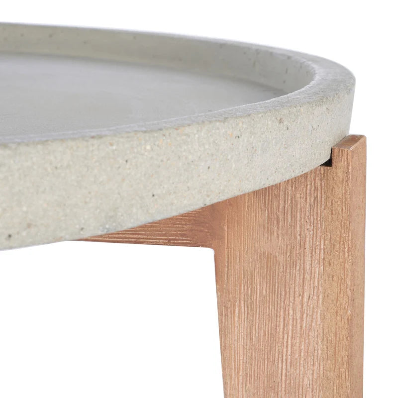 Table d'appoint d'extérieur SAFAVIEH Julina - 29Lx29Px19H