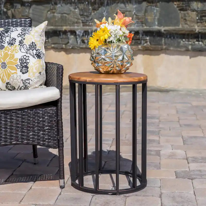 Table d'appoint ronde Canary d'extérieur en bois d'acacia par Christopher Knight Home