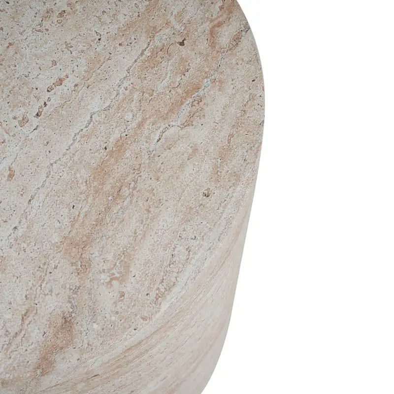 Table d'appoint d'extérieur légère en béton Akin par Christopher Knight Home