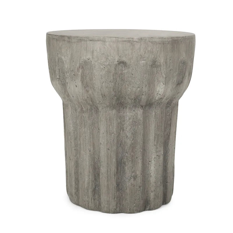 Table d'appoint Delphinus d'extérieur contemporaine en béton léger par Christopher Knight Home - 15,75 l x 15,75 P x 18,00 H