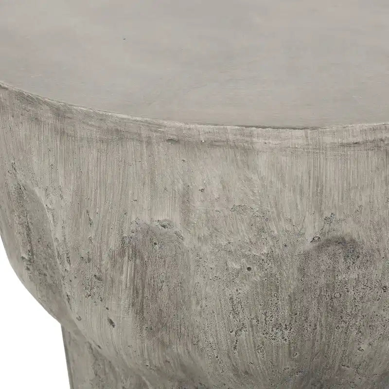 Table d'appoint Delphinus d'extérieur contemporaine en béton léger par Christopher Knight Home - 15,75 l x 15,75 P x 18,00 H