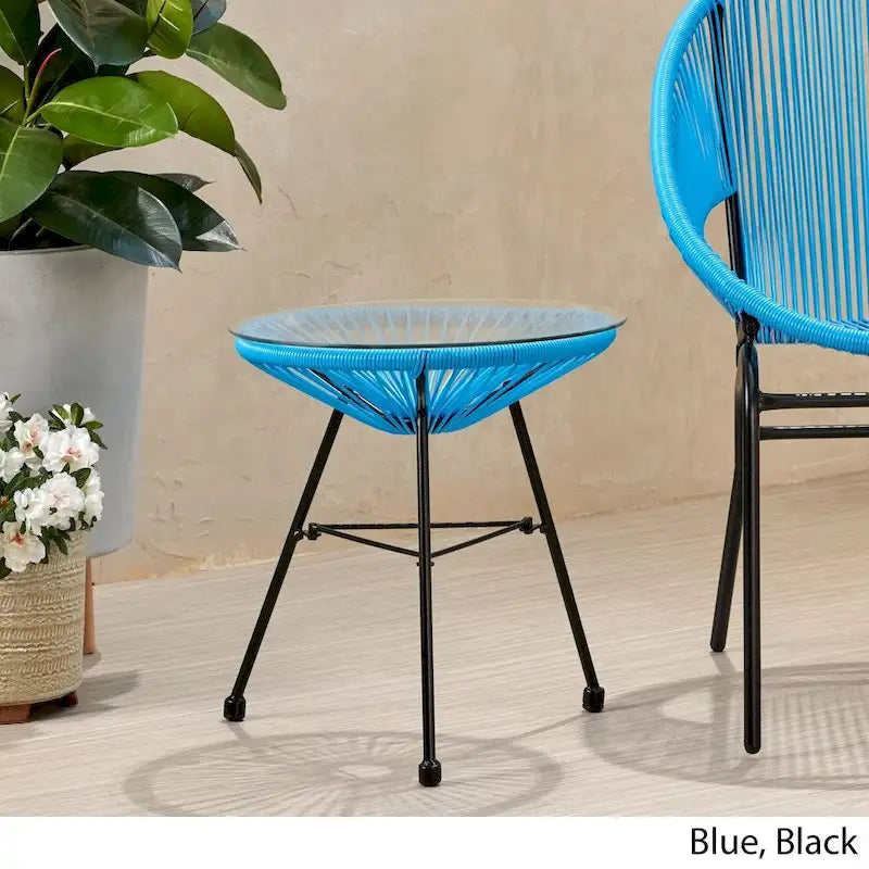 Table d'appoint d'extérieur moderne en osier Nusa avec plateau en verre trempé par Christopher Knight Home