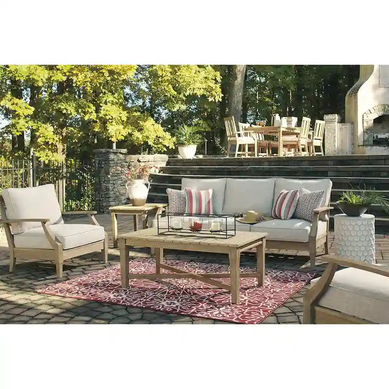 Signature Design by Ashley Ensemble d'extérieur 2 pièces Clare View beige – 81 larg. x 35 prof. x 32 haut.
