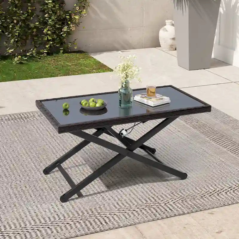Table d'appoint de table basse d'extérieur compatible avec l'ensemble de conversation, en rotin PE et plateau en verre, hauteur réglable