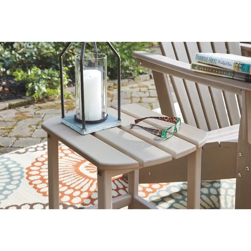 Table d'appoint rectangulaire d'extérieur en polyéthylène tout temps Sundown Treasure de Signature Design by Ashley - Marron grisâtre