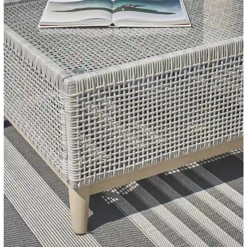 Signature Design by Ashley Seton Creek Table Basse d'extérieur Grise - 49.88 L x 28 P x 18 H
