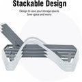 Chaises longues de piscine réglables en aluminium et table en plastique