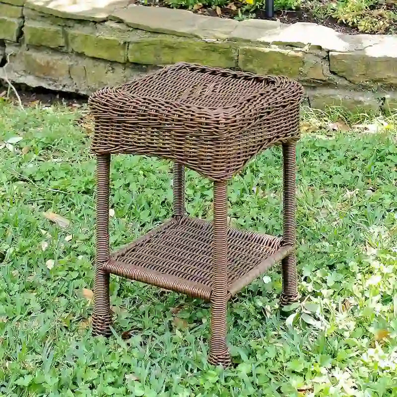 Table d'appoint en résine tressée Chelsea