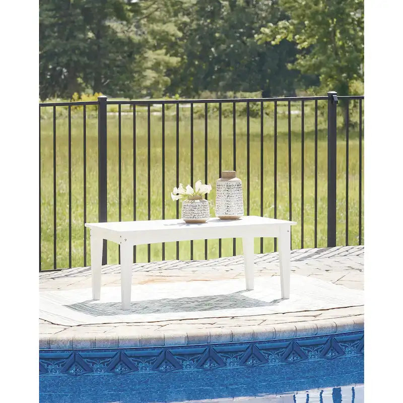 Signature Design by Ashley Hyland Wave - Table basse d'extérieur - 44,13 L x 24 P x 18,13 H