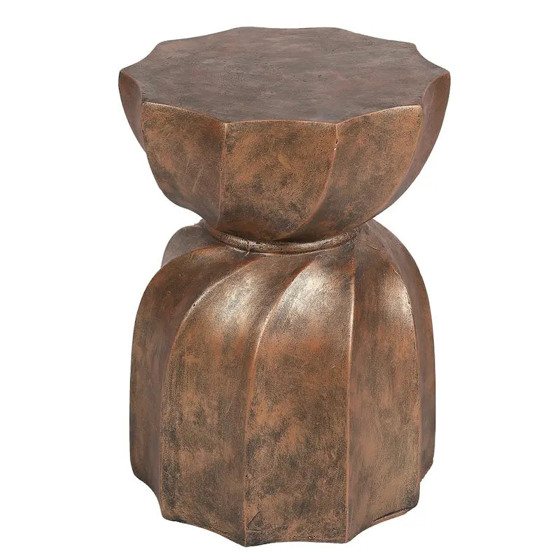 Table d'appoint et de bout ronde en ciment Hourglass, pour l'intérieur et l'extérieur