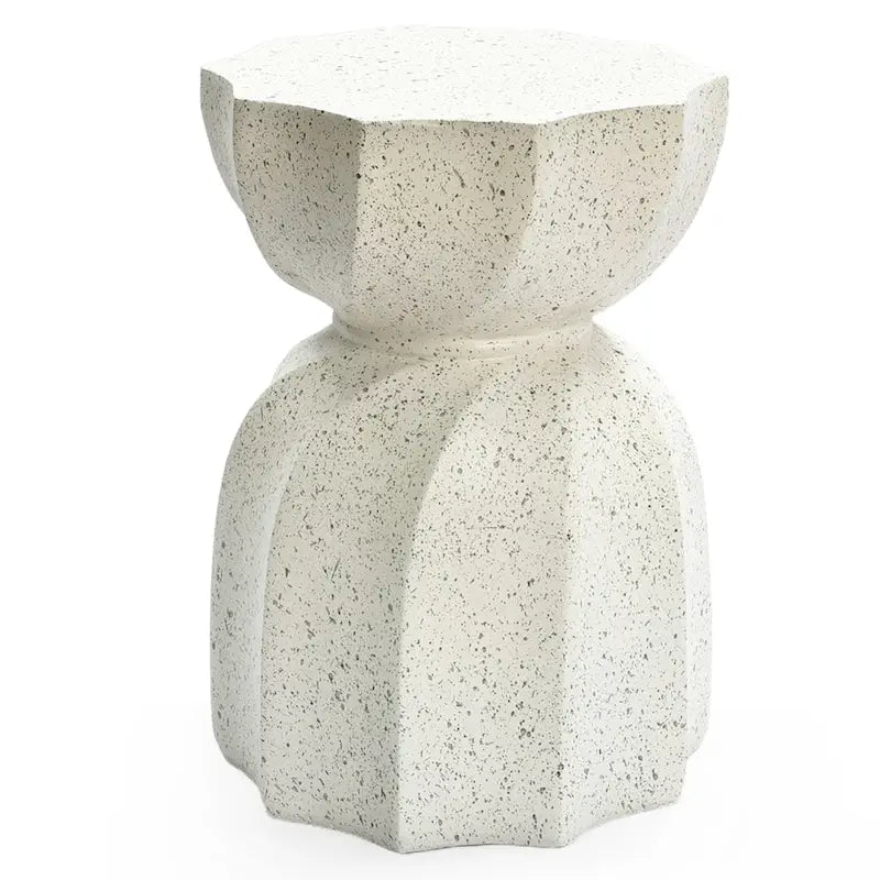 Table d'appoint et de bout ronde en ciment Hourglass, pour l'intérieur et l'extérieur