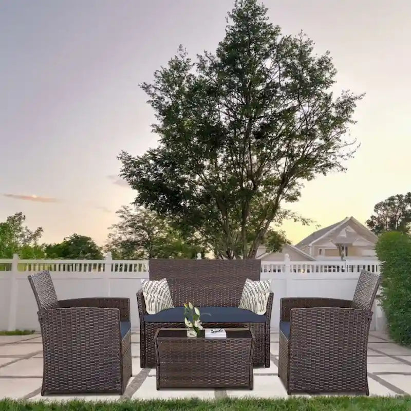 Ensemble de conversation 4 pièces en osier pour terrasse, canapé et fauteuils en rotin