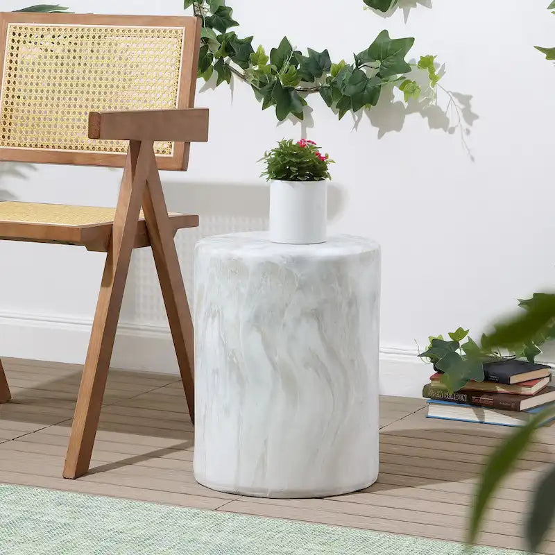 Table d'appoint colonne Luke 16 par JONATHAN Y, motif marbre synthétique minimaliste moderne, pour l'intérieur et l'extérieur