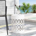 Table d'appoint en métal de style ajouré en fer forgé pour l'extérieur, par Christopher Knight Home