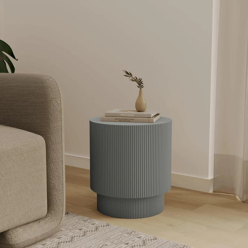 Table d'appoint ronde Eden de 35,5 cm de large en pierre fibrée pour l'intérieur et l'extérieur