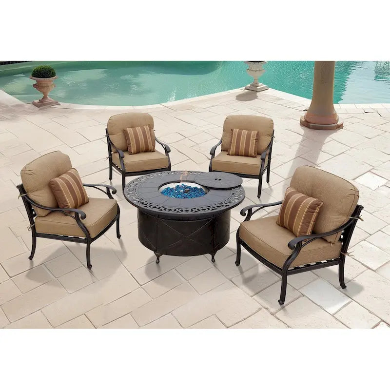 Ensemble de conversation d'extérieur 5 pièces Nassau avec foyer propane, fauteuils club à bascule et table de conversation ronde de 47 po avec coussins