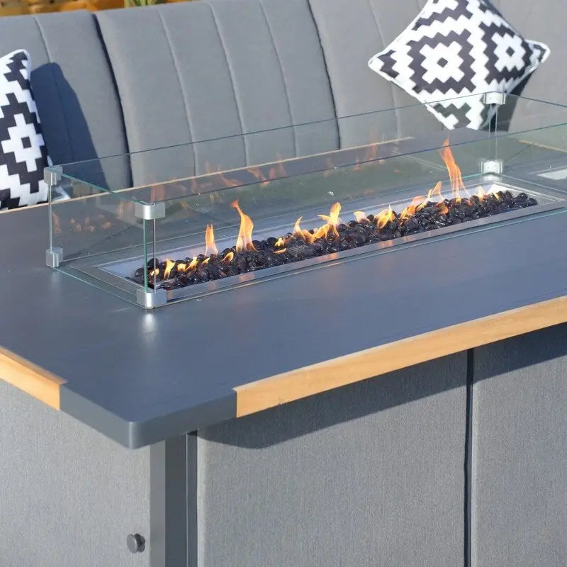 Ensemble de conversation en acrylique pour patio avec table brasero et barbecue