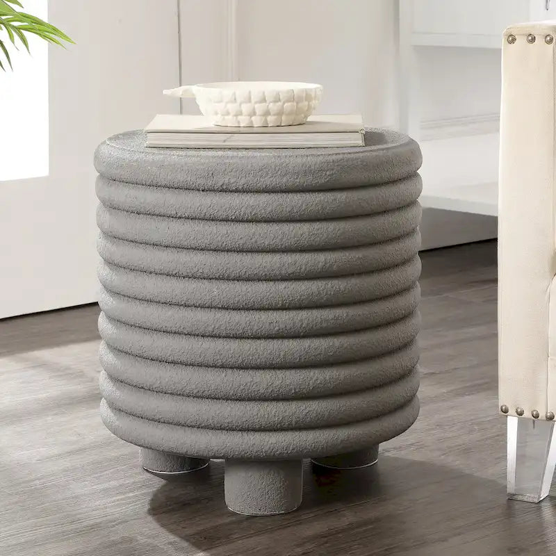 Hollie 18 Table d'appoint tambour minimaliste moderne à 3 pieds, par JONATHAN Y