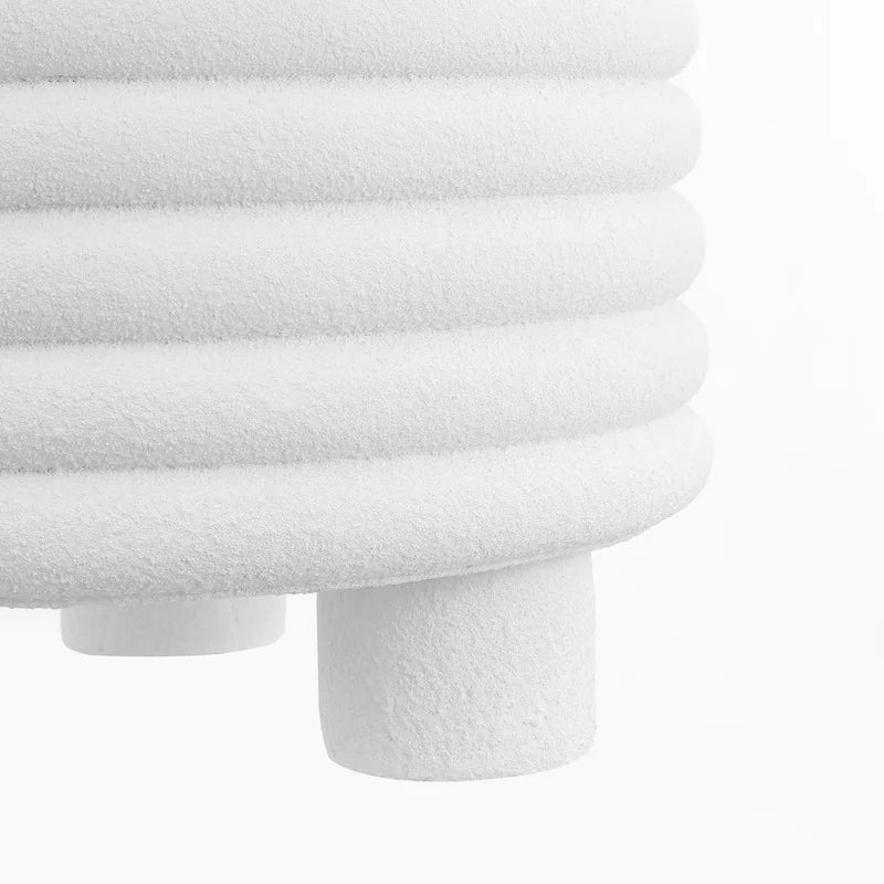Hollie 18 Table d'appoint tambour minimaliste moderne à 3 pieds, par JONATHAN Y
